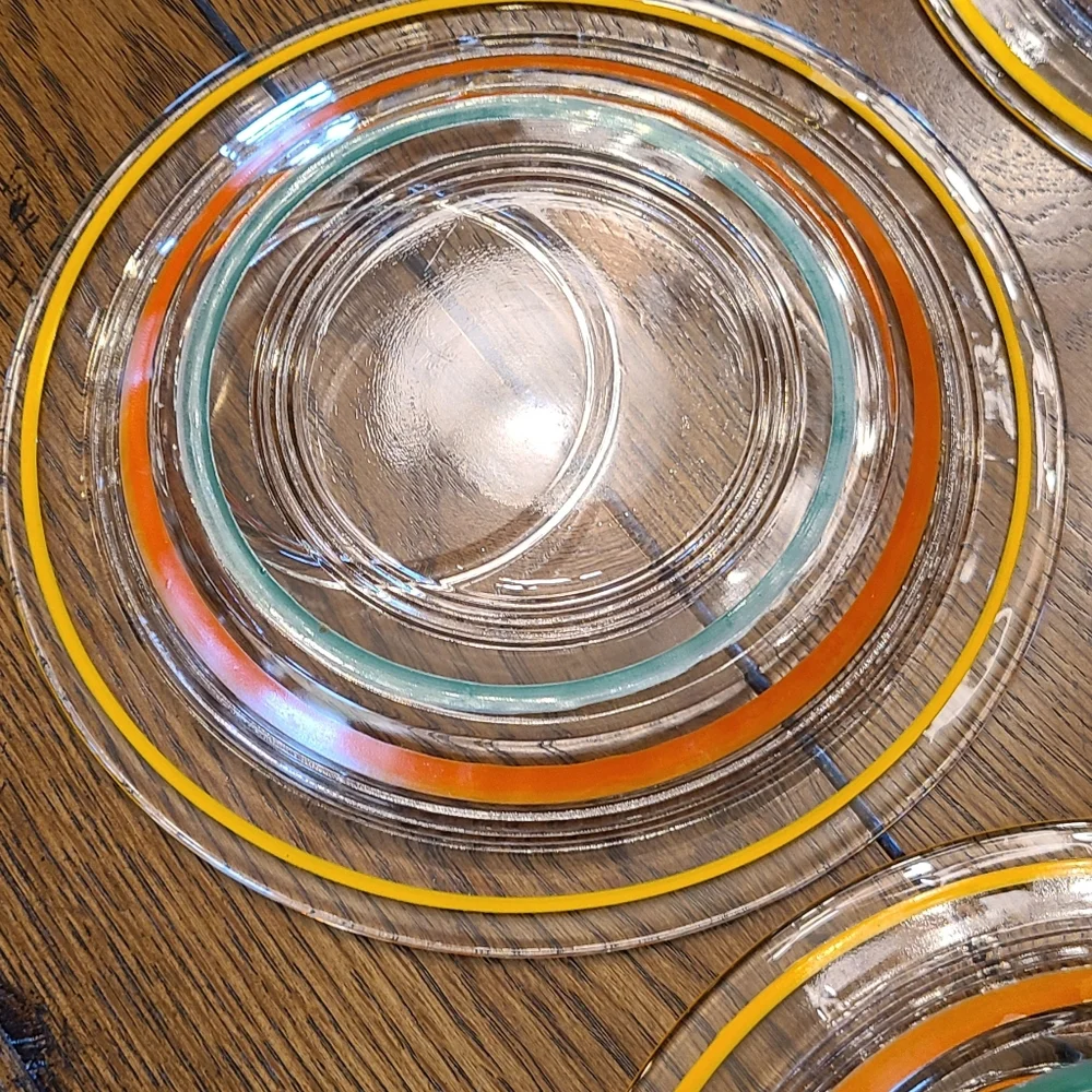 Anchor Hocking  snack plates with Federal Glass punch cups set of 4🐣